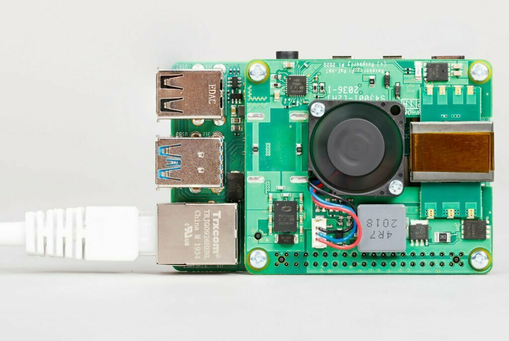 Raspberry-Pi-Power-over-Ethernet-PoE-Plus-HAT-03_1