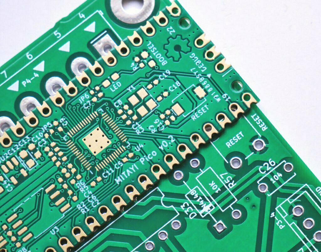 Green-Printed-Circuit-Boards-with-ENIG-Finish