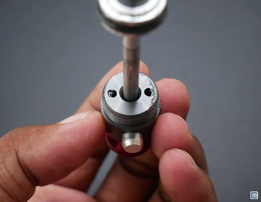 Frogbro DP-SS02 desoldering pump top piece inside