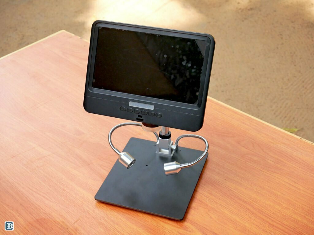 Andonstar AD208 Digital Microscope full view front