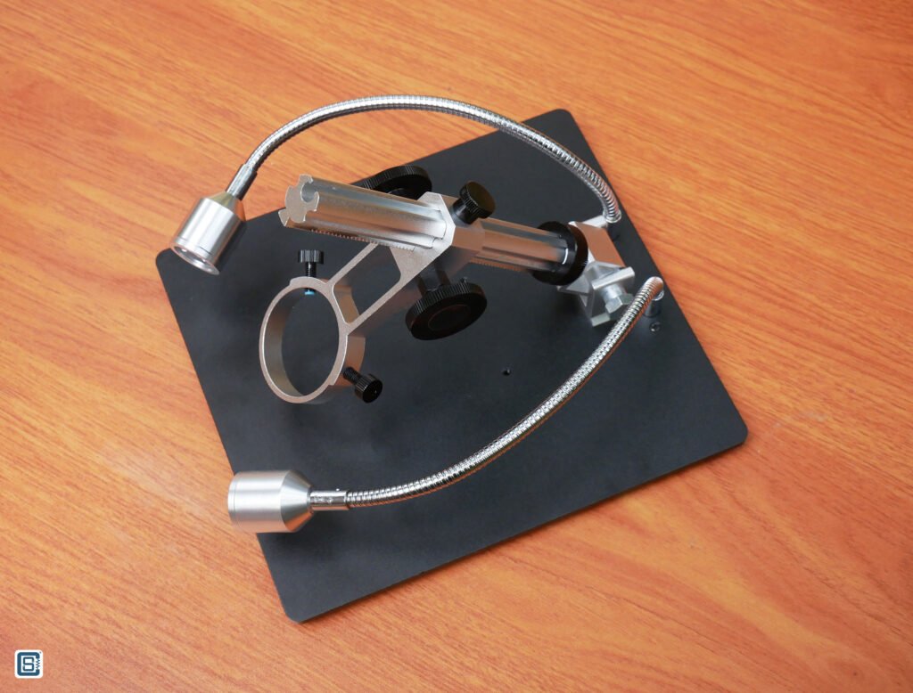 Andonstar AD208 Digital Microscope display stand tilted forward