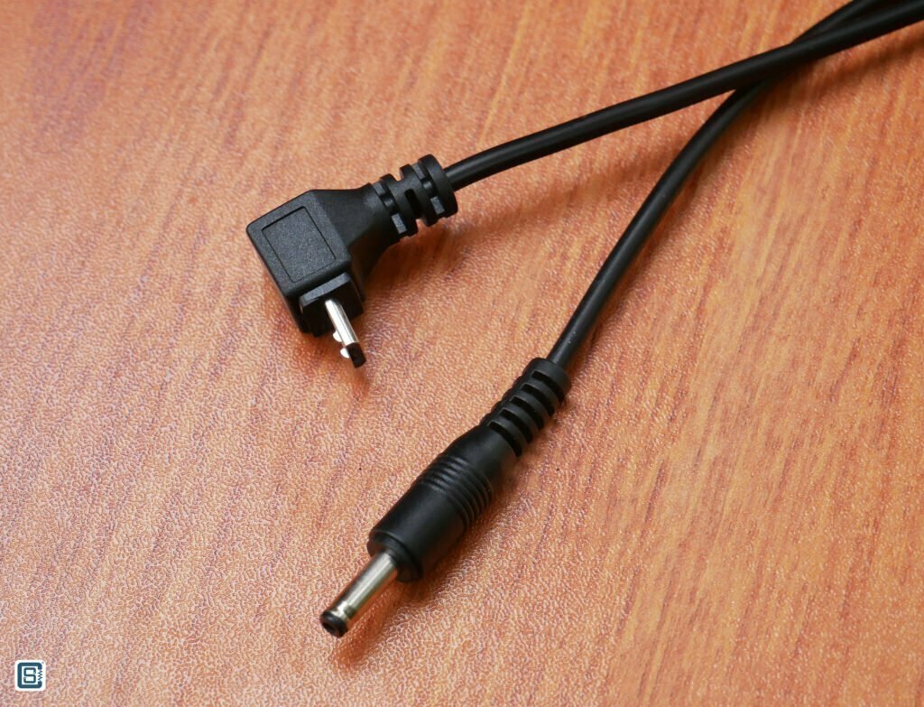 Andonstar AD208 Digital Microscope cable connectors